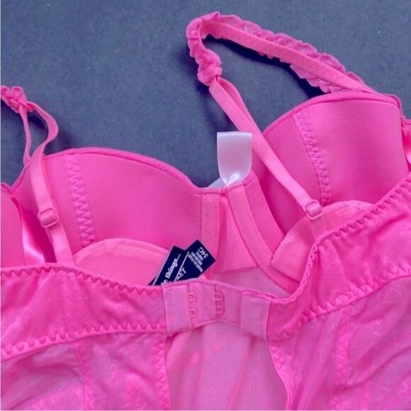 Victoria Secret Sexy Little Things Pink Garter Slip Bows 34C Underwire N… - Picture 8 of 12